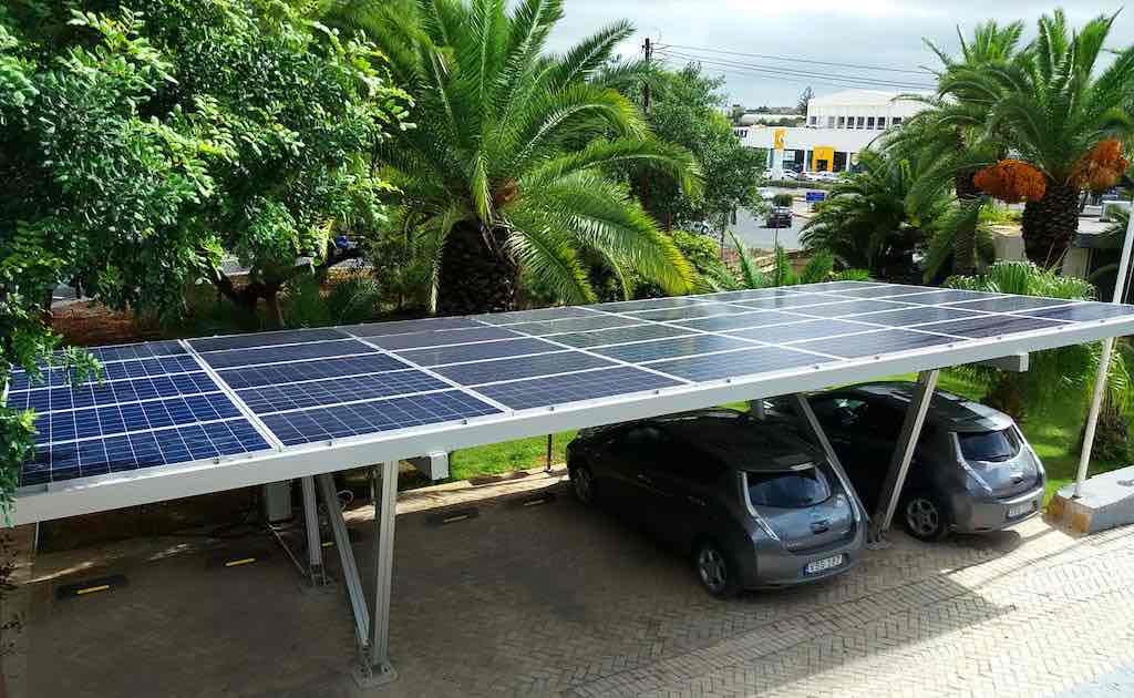 Pensilsole solar carport Maxi model